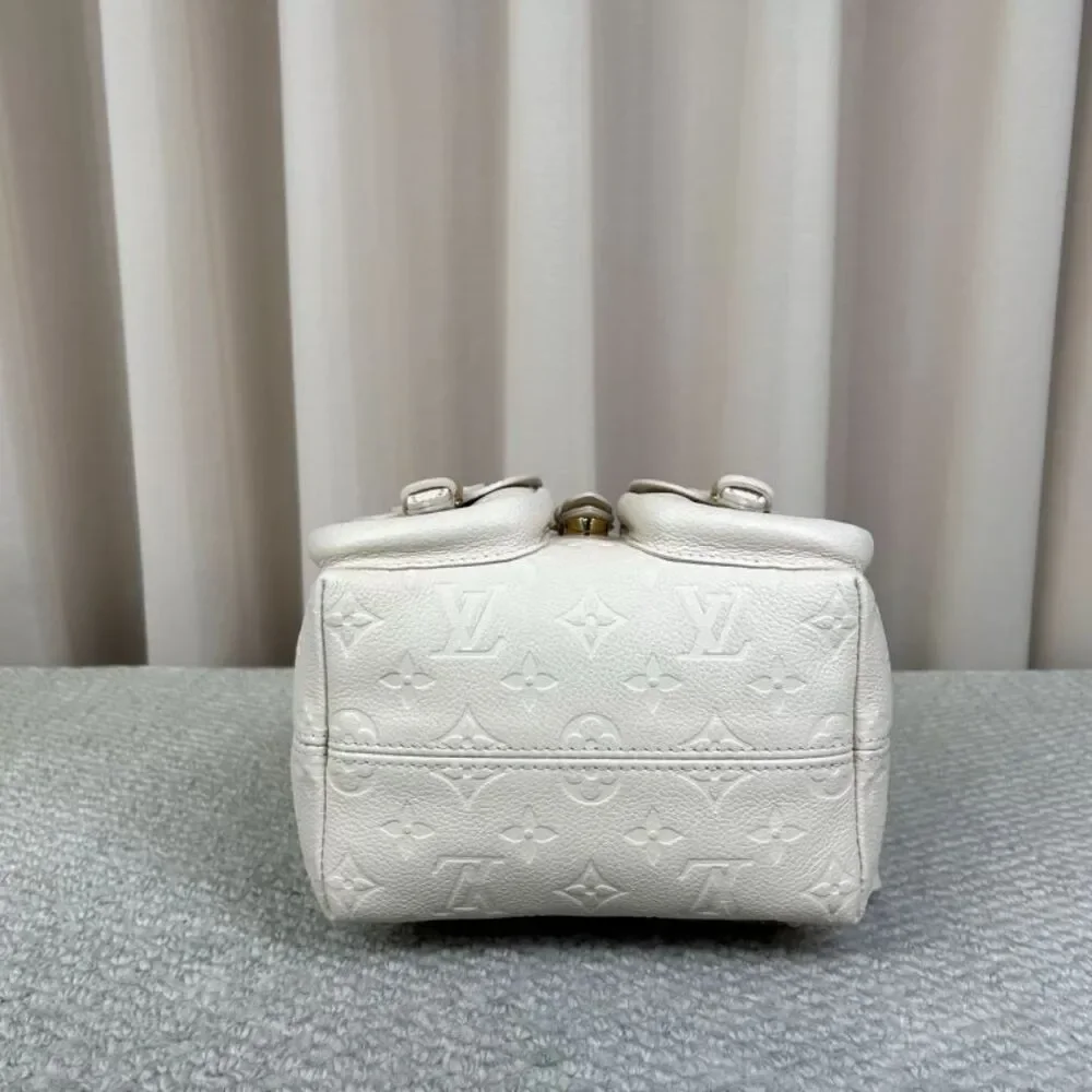 Louis Vuitton Women Pre-Loved Bag Very Good Condition